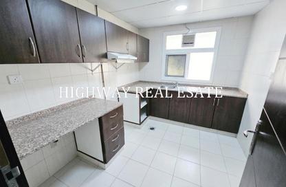 Apartment - 2 - 2 for rent in Muwailih Building - Muwaileh - Sharjah