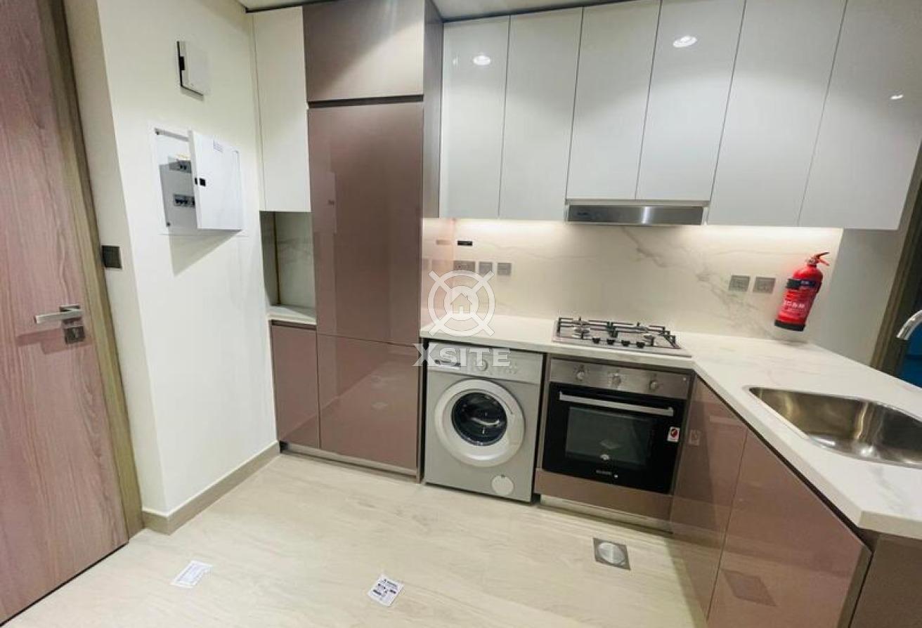 Elegant 1 BR | Semi-Furnished | Lagoon View photo 9