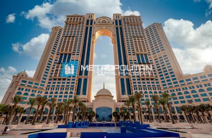 Apartment - 1 Bedroom - 2 Bathrooms for sale in Fairmont Marina Residences - The Marina - Abu Dhabi