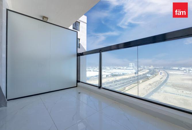 81923429 - Property Image 3