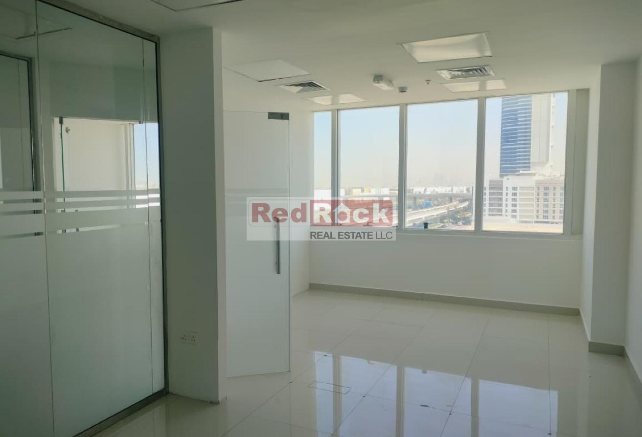 Office with SZR View | 5 Cabins | 2 Parkings