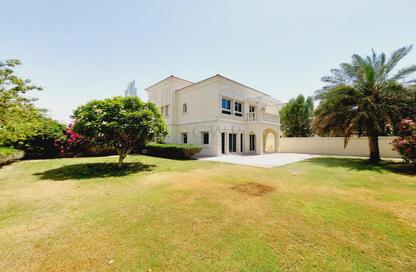 Villa - 2 Bedrooms - 4 Bathrooms for rent in District 2E - Jumeirah Village Triangle - Dubai