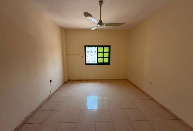 127912555 - Property Image 2