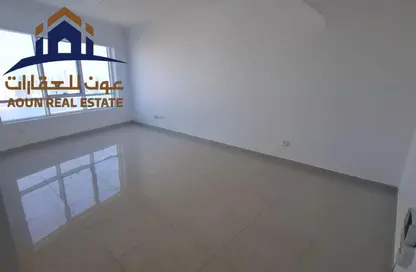 Apartment - 1 Bedroom - 2 Bathrooms for rent in Al Khan Lagoon Tower - Al Khan Lagoon - Al Khan - Sharjah