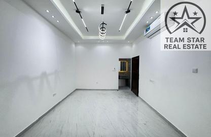 Townhouse - 5 Bedrooms - 7 Bathrooms for rent in Al Zaheya Gardens - Al Zahya - Ajman