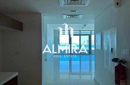 Apartment - Studio - 1 Bathroom for rent in Julphar Residence - Al Reem Island - Abu Dhabi