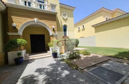 Villa - 3 Bedrooms - 4 Bathrooms for rent in District 7 - Jumeirah Park - Dubai