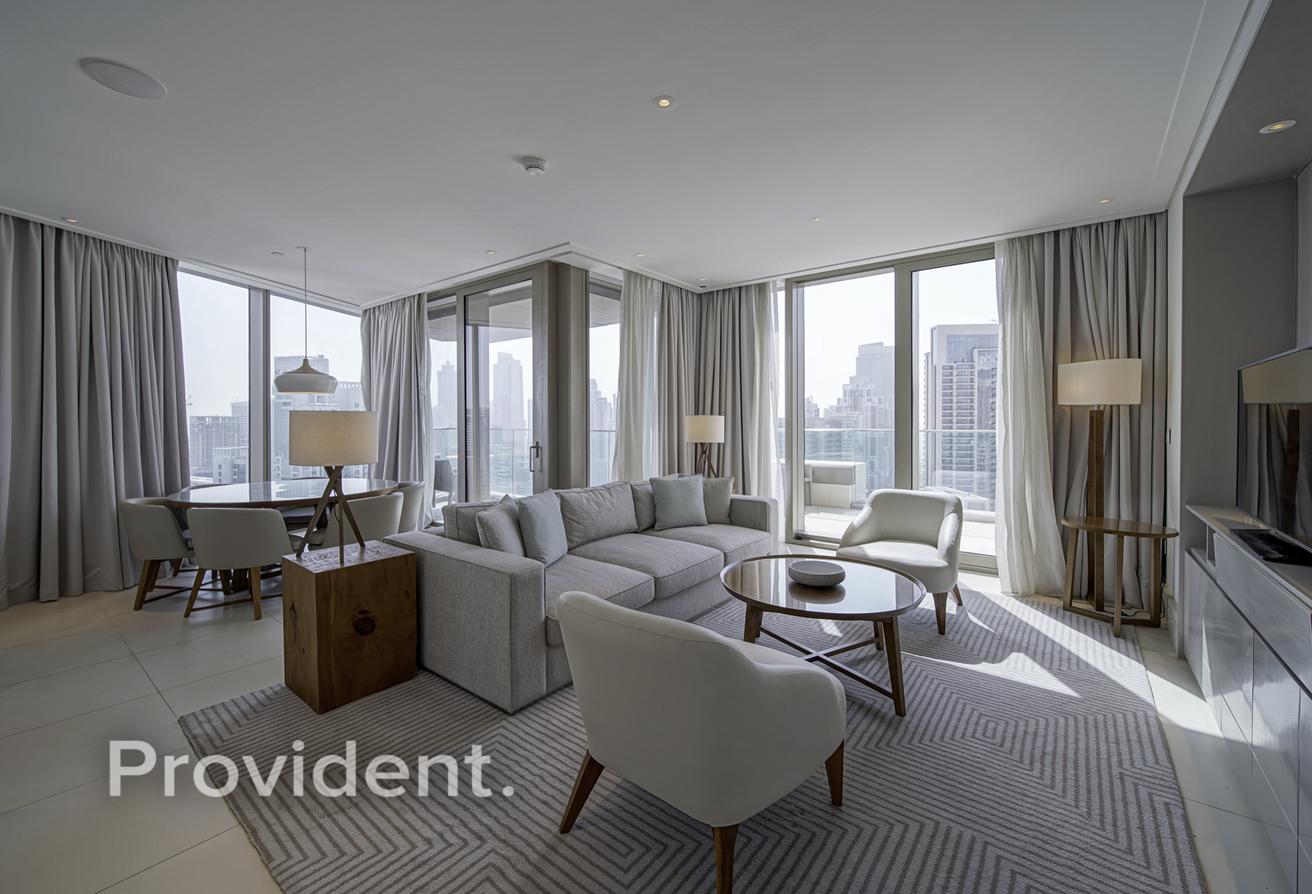 Burj Khalifa View | Furnished | Vacant photo 2