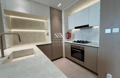 Apartment - 1 - 2 for sale in Binghatti Pinnacle - Dubai Healthcare City 2 - Al Jaddaf - Dubai