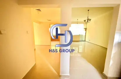 Apartment - 2 Bedrooms - 2 Bathrooms for rent in Fire Station Road - Muwaileh - Sharjah