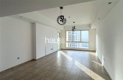 Apartment - 2 Bedrooms - 3 Bathrooms for rent in Marina Residences 6 - Marina Residences - Palm Jumeirah - Dubai