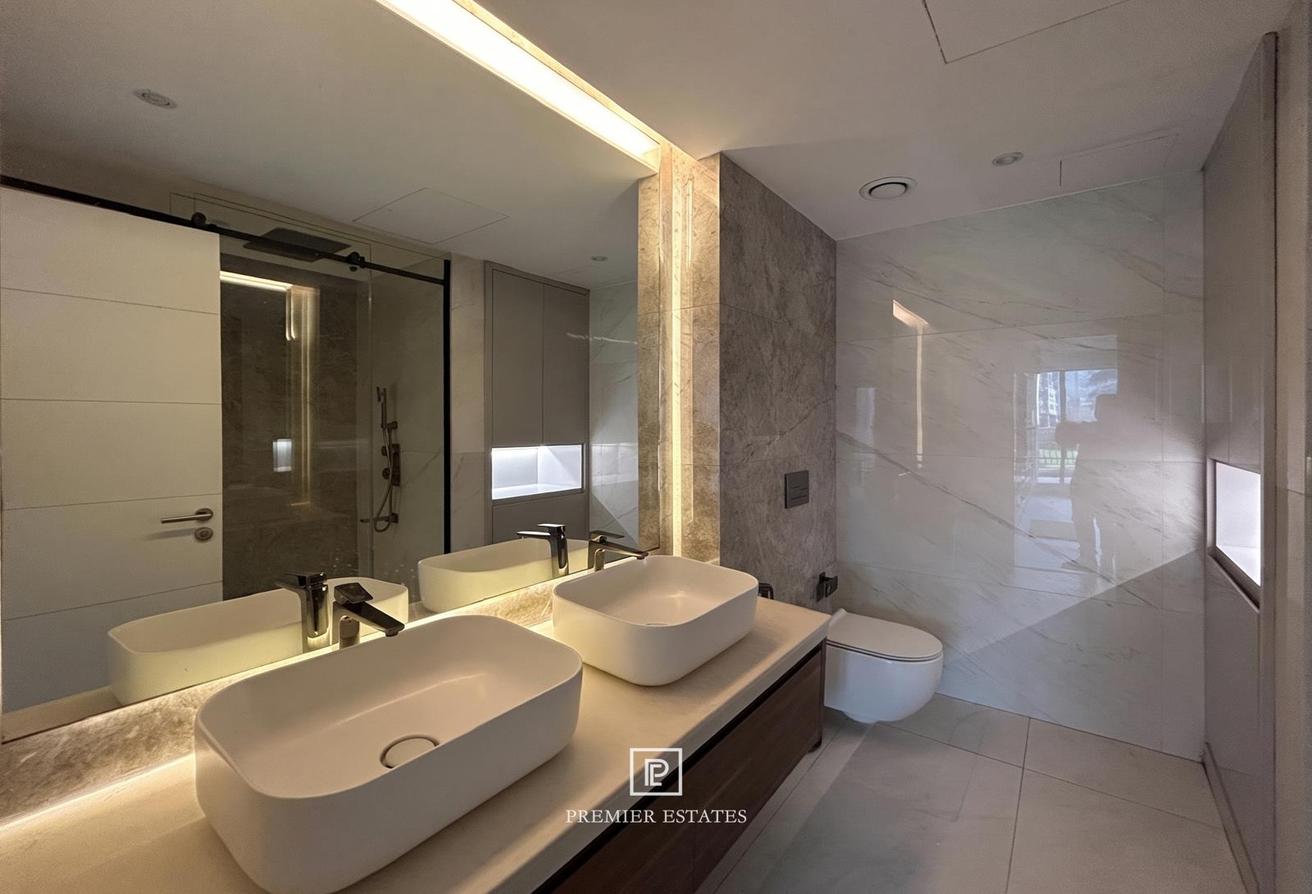 Upgraded Podium Unit | Burj Khalifa Views photo 9
