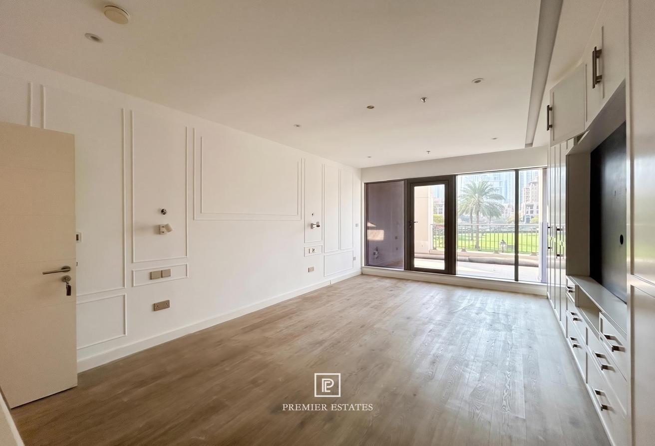 Upgraded Podium Unit | Burj Khalifa Views photo 6