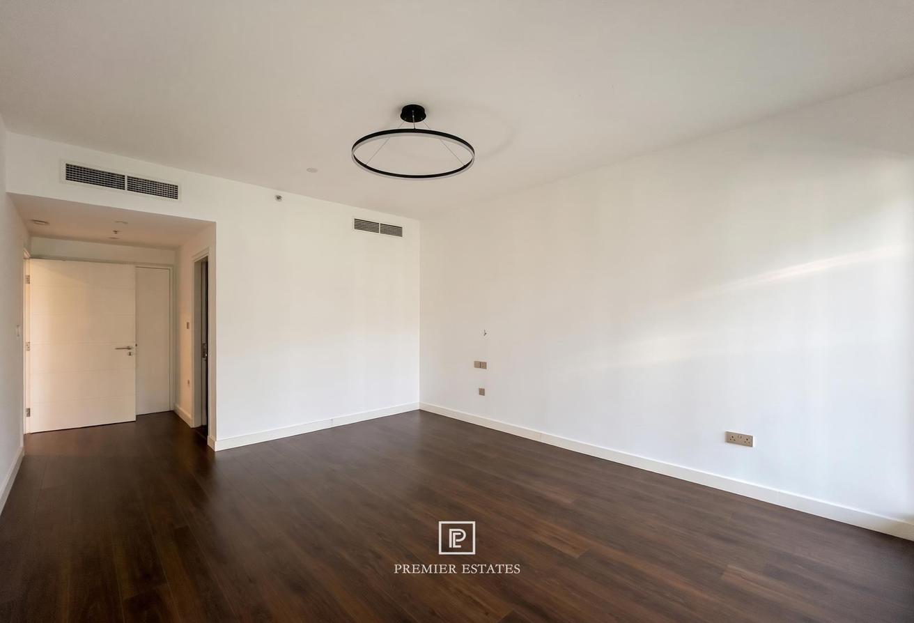 Upgraded Podium Unit | Burj Khalifa Views photo 13