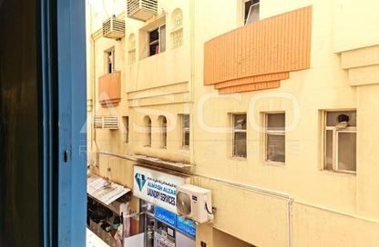 Apartment - Studio - 1 Bathroom for rent in Sultan Lootah Building - Al Muraqqabat - Deira - Dubai