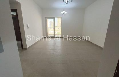 Apartment - 1 Bedroom - 2 Bathrooms for rent in Amak Building - Majan - Dubai