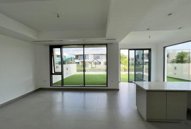 70277906 - Property Image 2