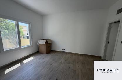 Villa - 3 Bedrooms - 2 Bathrooms for rent in Springs 3 - The Springs - Dubai Villa - 3 Bedrooms - 2 Bathrooms for rent in Springs 3 - The Springs - Dubai