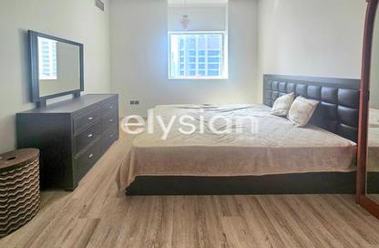 Apartment - 1 Bedroom - 2 Bathrooms for sale in Marina Pinnacle - Dubai Marina - Dubai