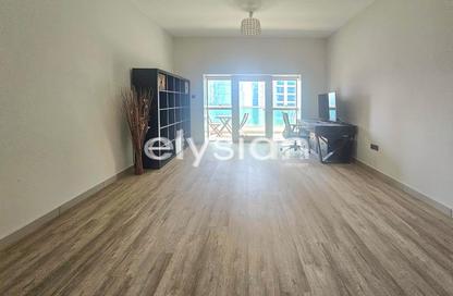Apartment - 1 Bedroom - 2 Bathrooms for sale in Marina Pinnacle - Dubai Marina - Dubai