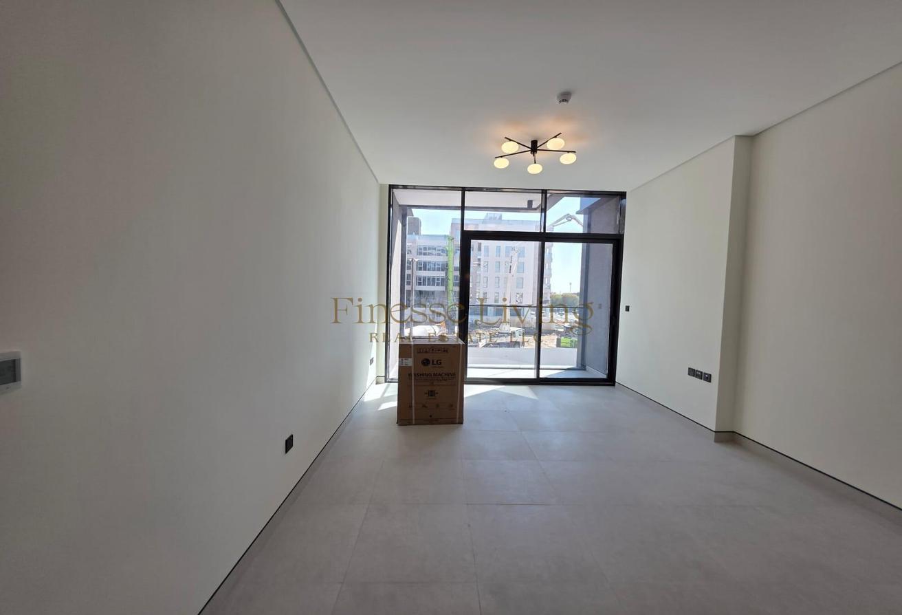 Spacious 2 Br + Study | Ready to move | Negotiable photo 3