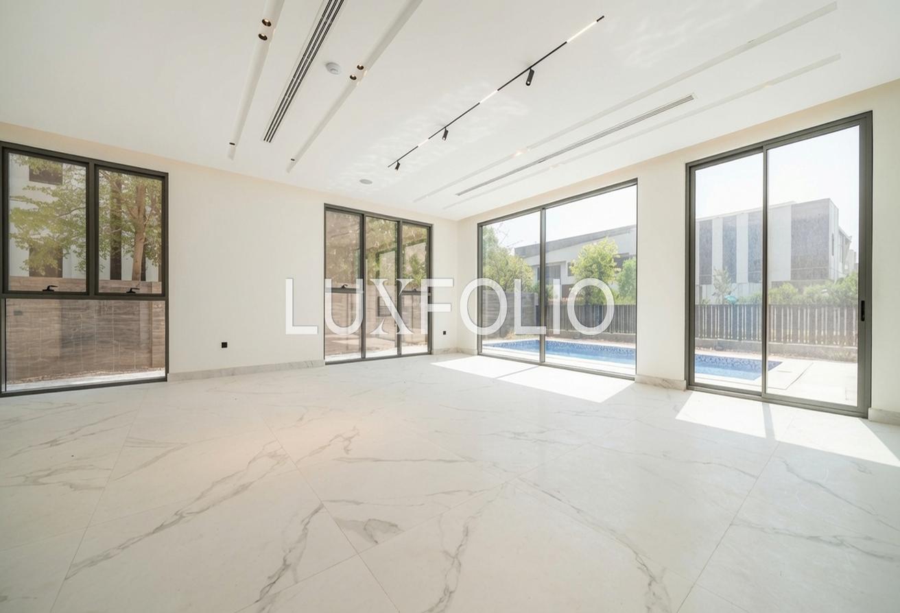 Corner Plot | Custom Build | Vacant Now photo 4