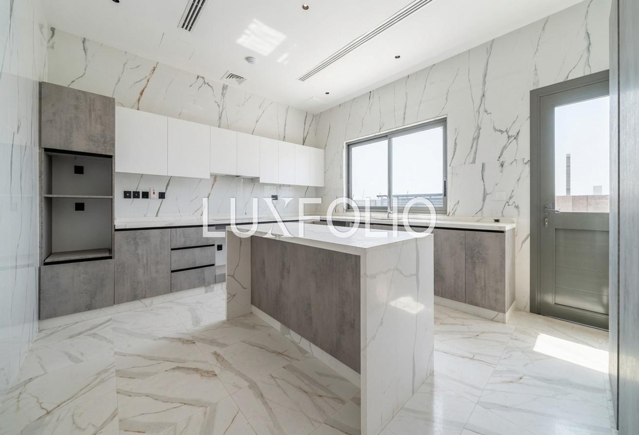 Corner Plot | Custom Build | Vacant Now photo 7
