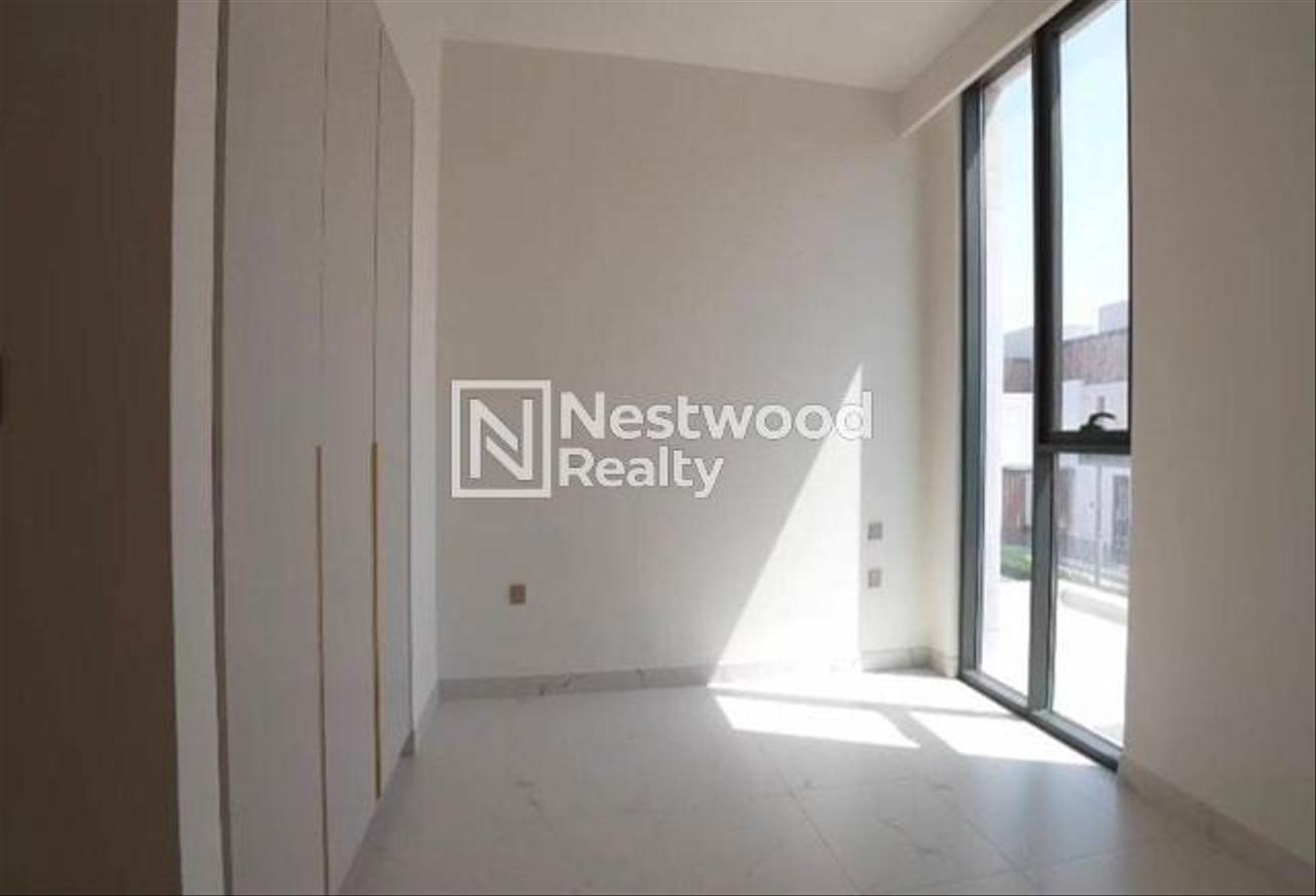Ready to Move in | Brand New | Prime Location photo 9