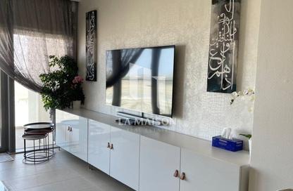 Apartment - 1 - 2 for rent in Building D - Al Zeina - Al Raha Beach - Abu Dhabi