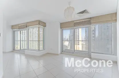 Apartment - 2 Bedrooms - 3 Bathrooms for rent in Burj Views C - Burj Views - Downtown Dubai - Dubai