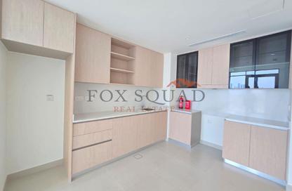 Apartment - 1 - 1 for rent in Golf Heights - The Views - Dubai