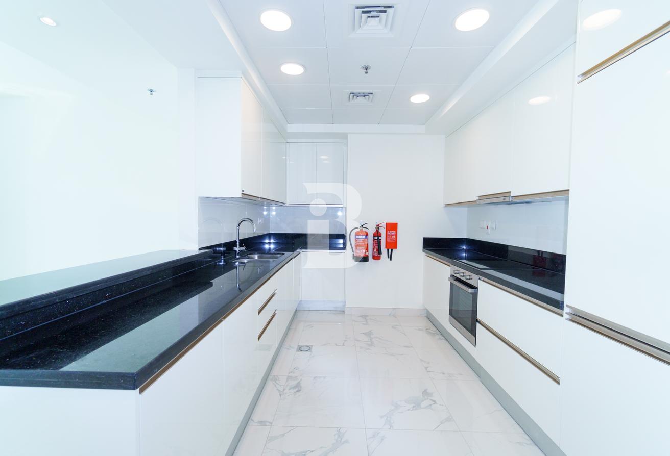 Luxury 3BR+Maid |Noora Tower |Canal View |Vacant photo 8