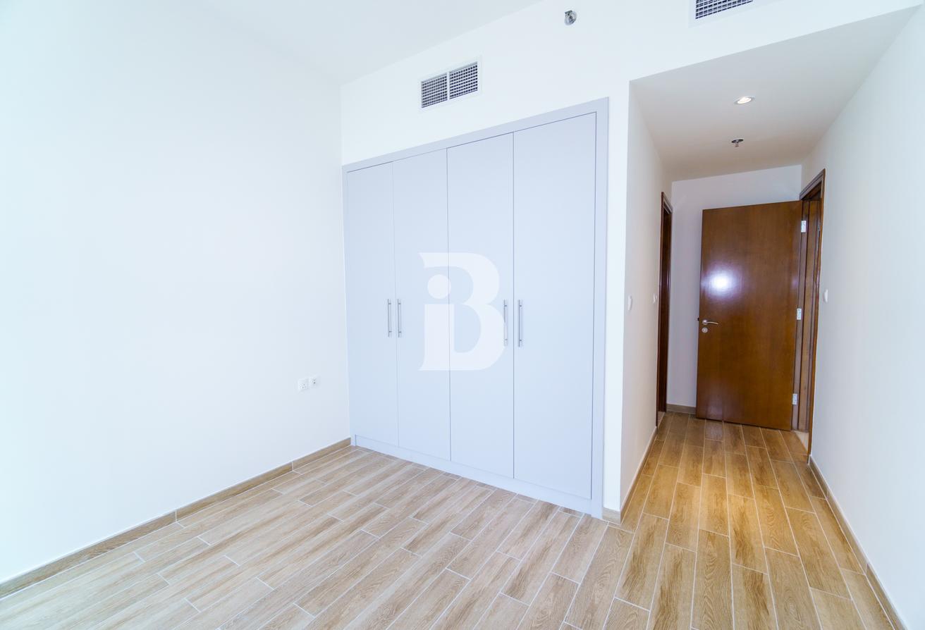 Luxury 3BR+Maid |Noora Tower |Canal View |Vacant photo 15