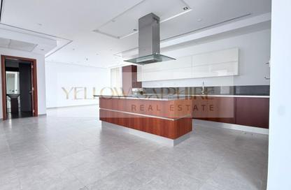 Apartment - 1 - 2 for rent in Maze Tower - Sheikh Zayed Road - Dubai