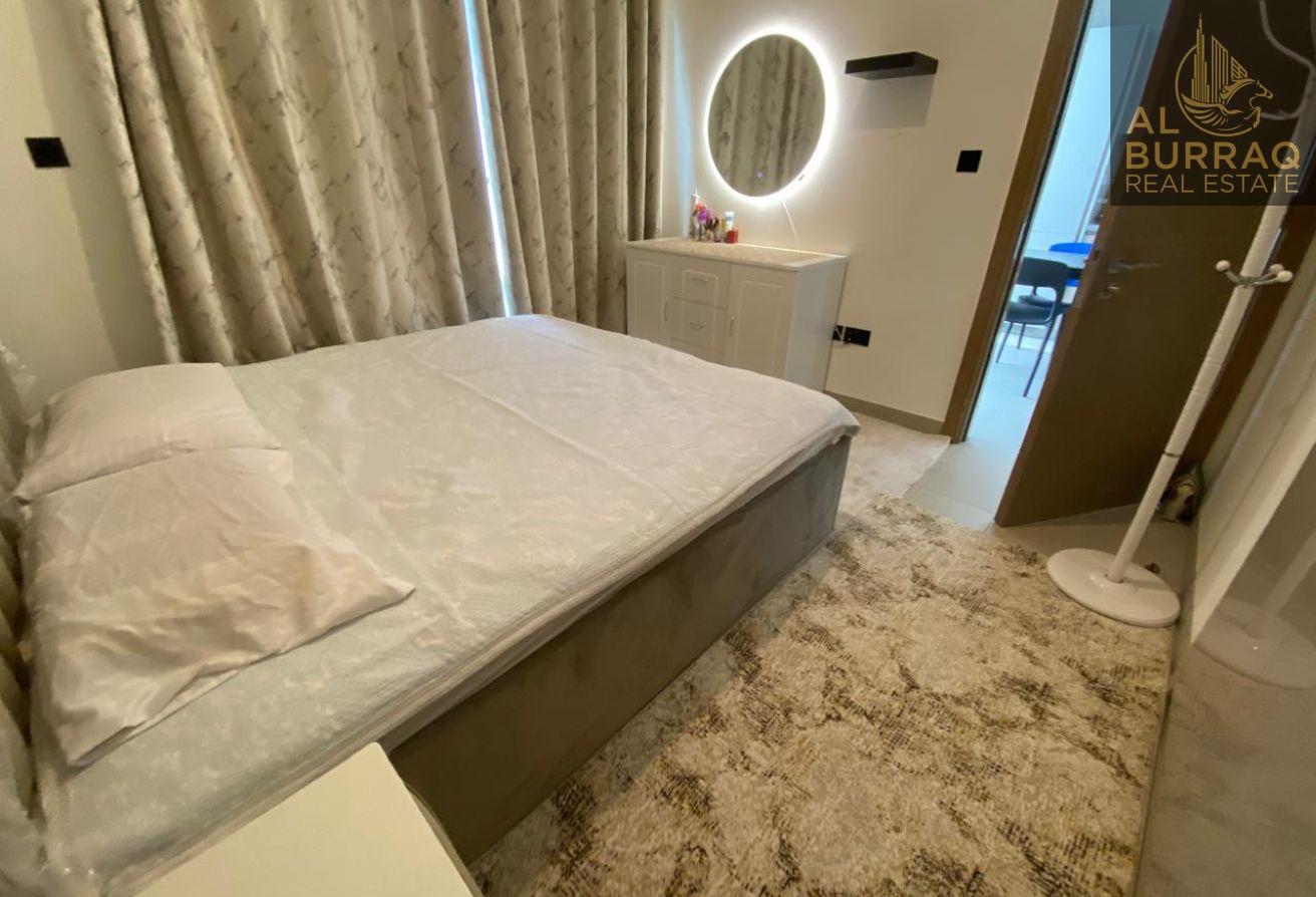 Stunning Luxury | Fully Furnished | Skyline View photo 7