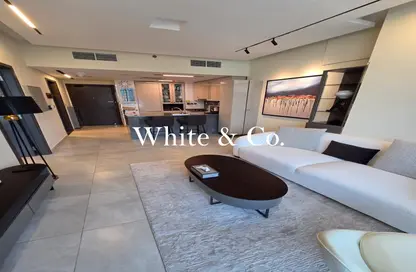 شقة - غرفة نوم - 2 حمامات للايجار في زا باراجون لآي جي او - الخليج التجاري - دبي