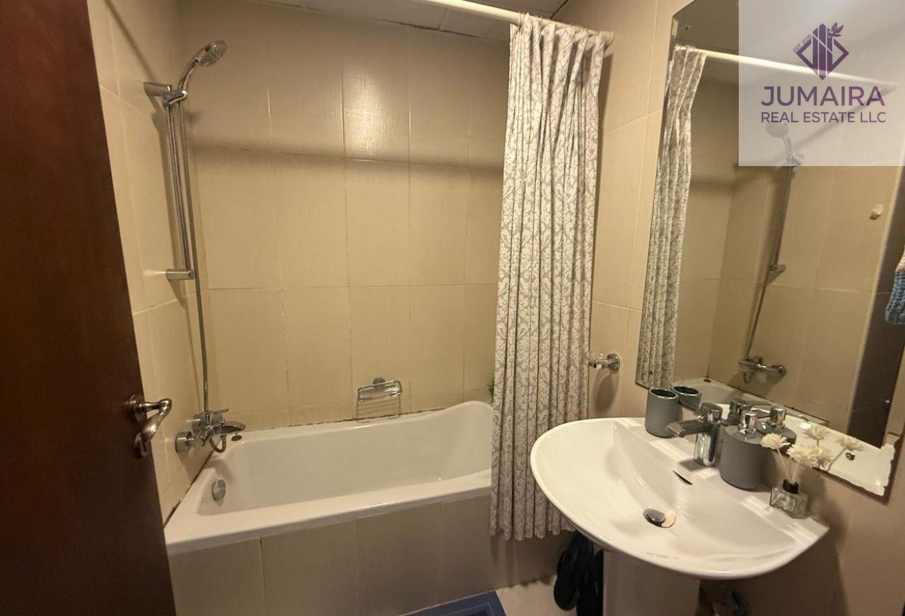 Elegant Studio | High Floor | Stunning Sea View