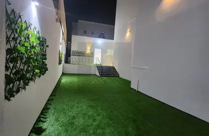 Apartment - 1 Bedroom - 1 Bathroom for rent in Shakhbout City - Abu Dhabi