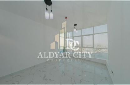 Apartment - 2 Bedrooms - 3 Bathrooms for sale in Oasis Tower - Al Rashidiya 1 - Al Rashidiya - Ajman