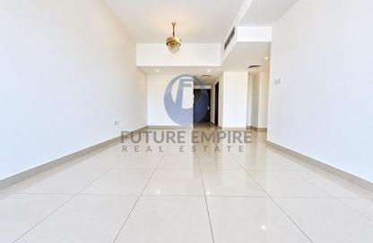 Apartment - 2 - 3 for rent in Infinity Building - Sheikh Zayed Road - Dubai