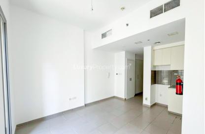 Apartment - Studio - 1 Bathroom for rent in Hayat Boulevard 2B - Hayat Boulevard 2 - Hayat Boulevard - Town Square - Dubai Apartment - Studio - 1 Bathroom for rent in Hayat Boulevard 2B - Hayat Boulevard 2 - Hayat Boulevard - Town Square - Dubai