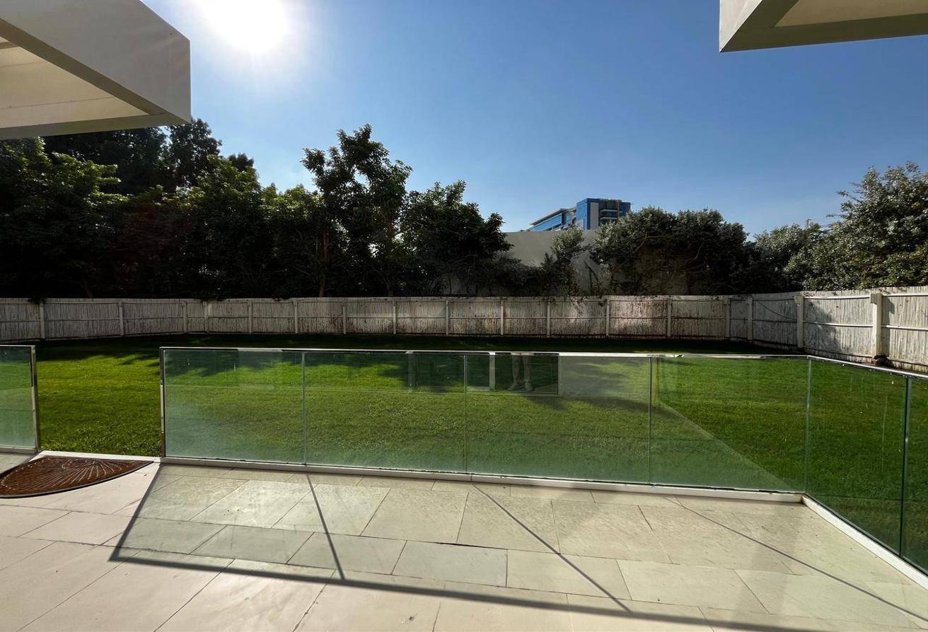 Large 3 Bedrooms | Rare | Private Garden photo 16