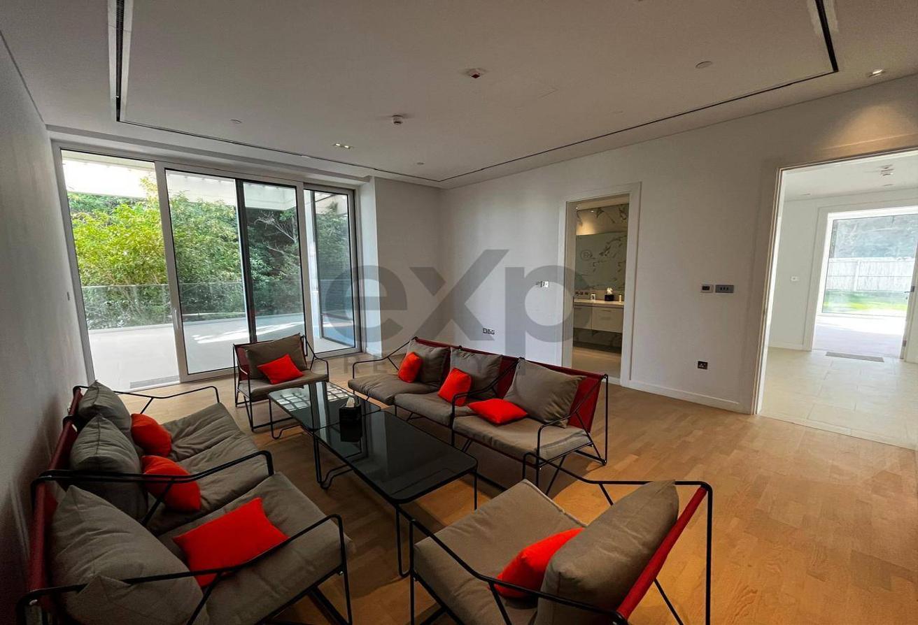Large 3 Bedrooms | Rare | Private Garden photo 15
