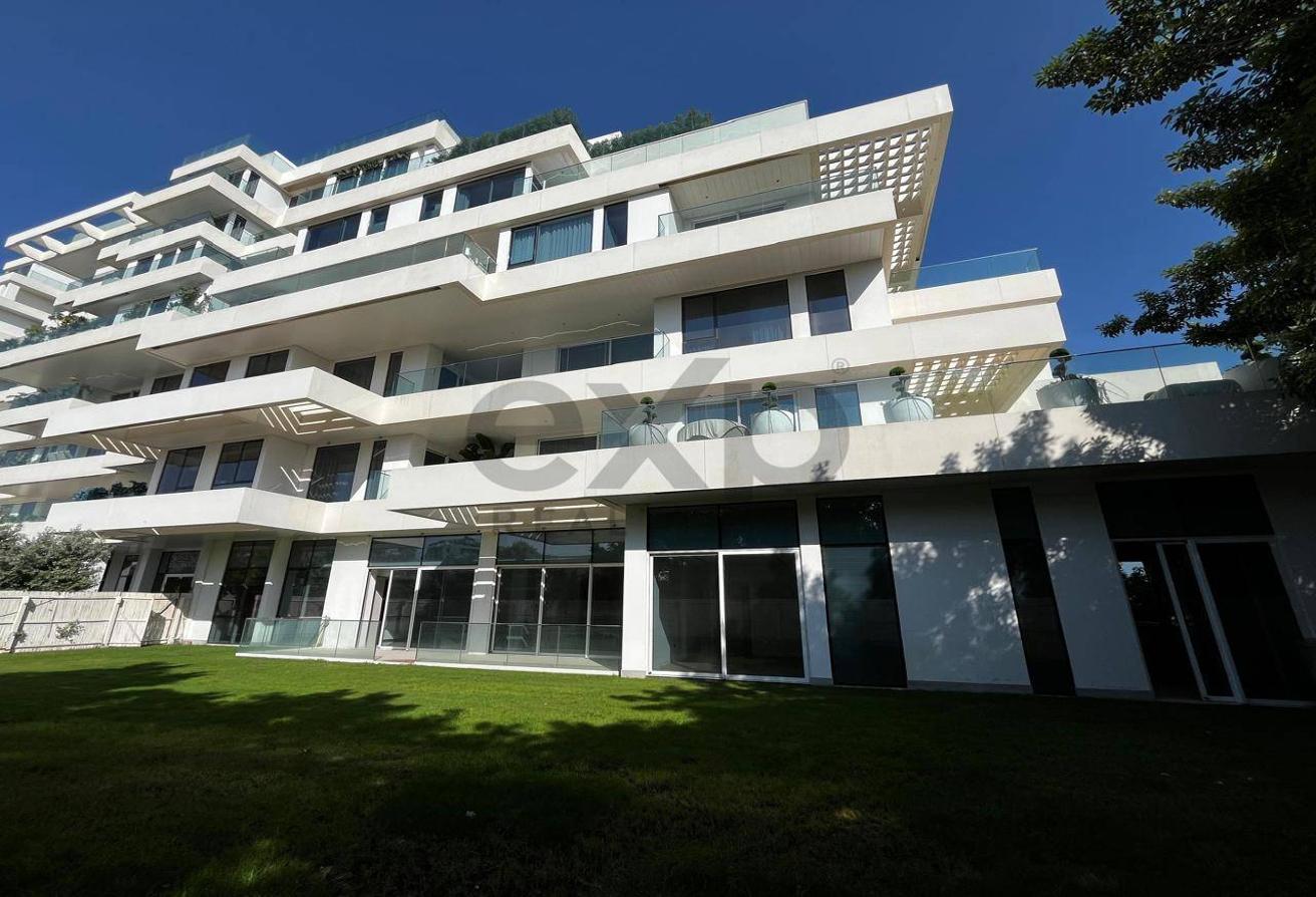 Large 3 Bedrooms | Rare | Private Garden photo 3