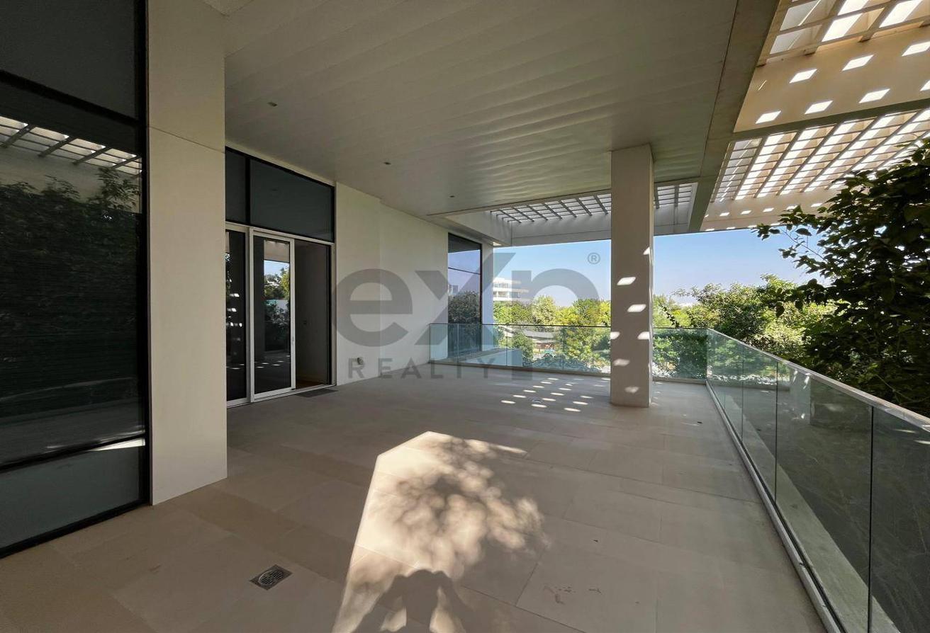 Large 3 Bedrooms | Rare | Private Garden photo 9