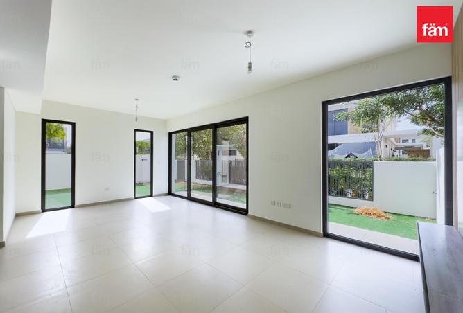 54930825 - صورة العقار 2