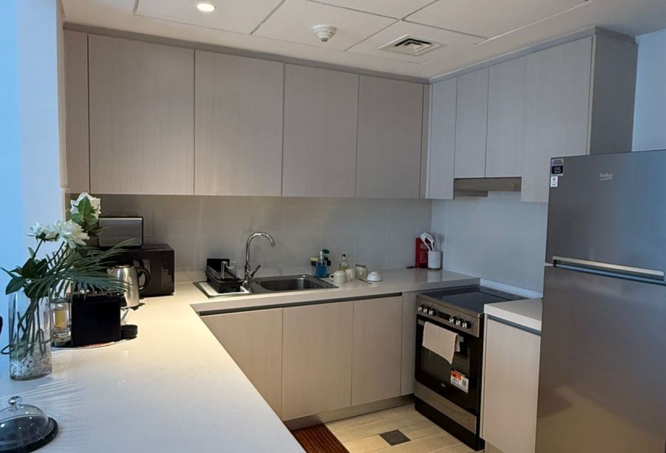 Full Canal View | High Floor | Furnished Apt