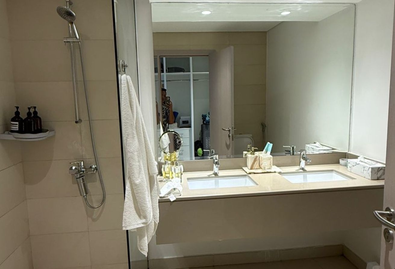 Full Canal View | High Floor | Furnished Apt