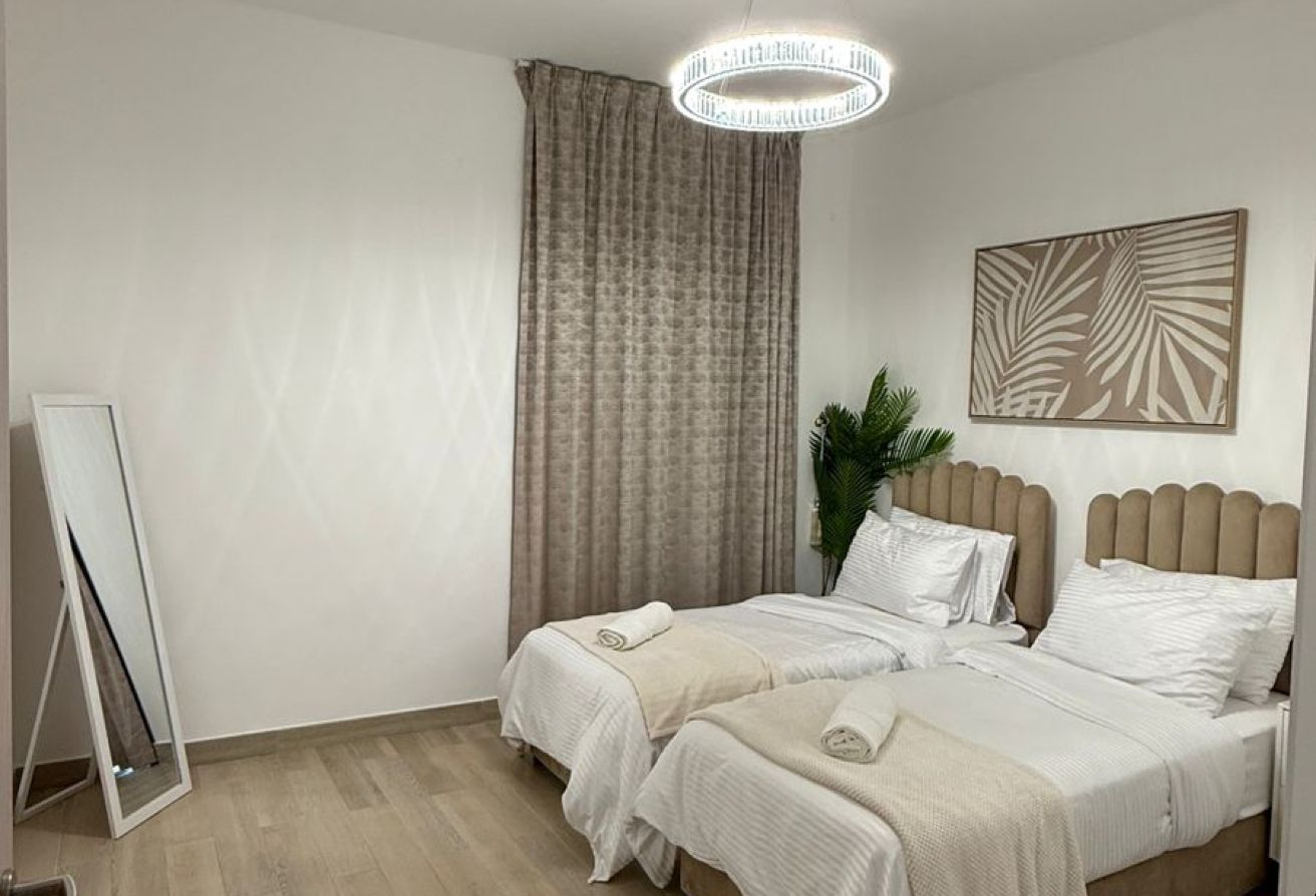 Full Canal View | High Floor | Furnished Apt