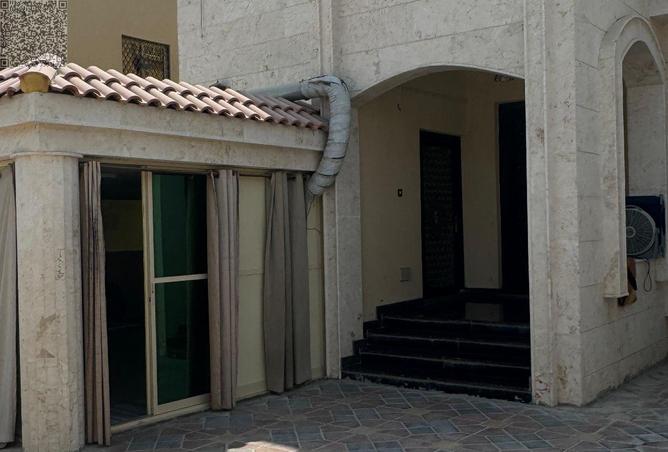 127472880 - Property Image 2